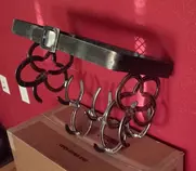 images/hat_rack.png